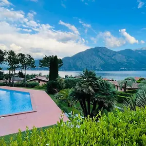 View, Swimming Pool, Tennis Court And Private Parking Mezzegra